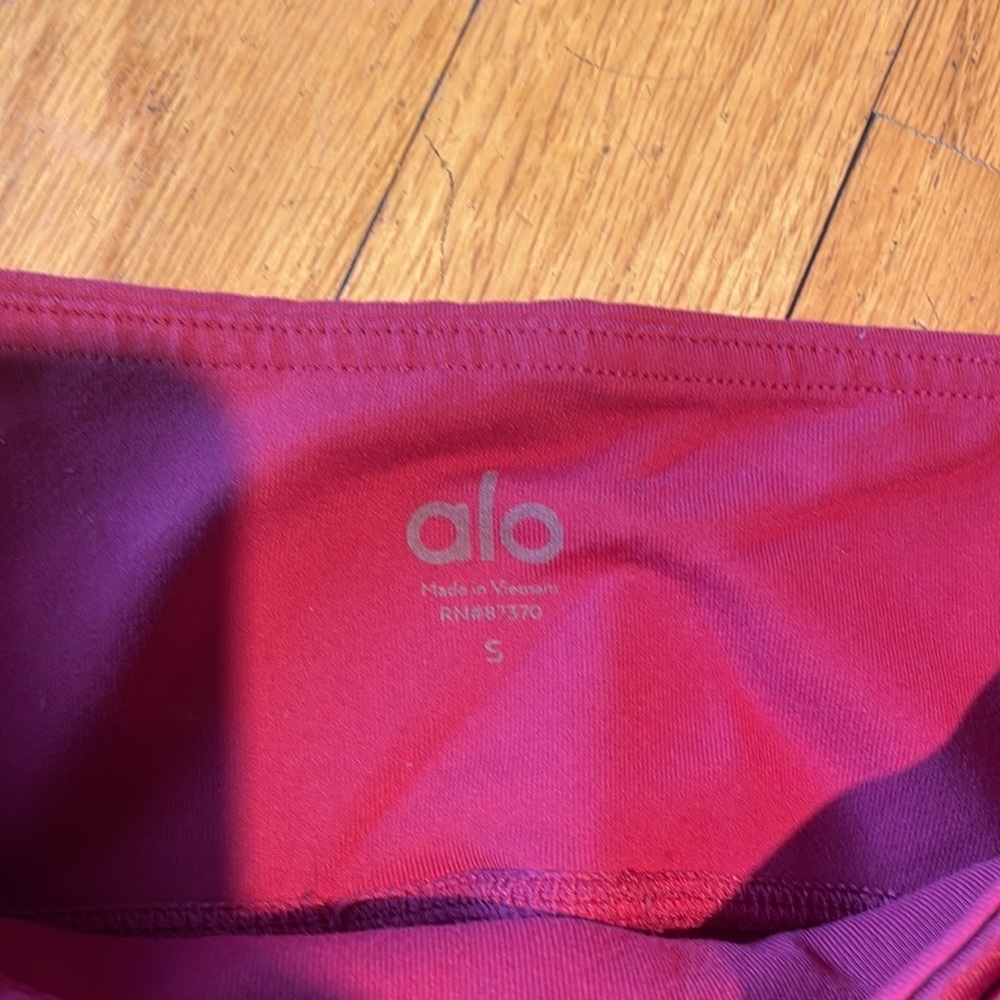 Alo Yoga Criss Cross Cutout Full Length Leggings - Picture 7 of 12